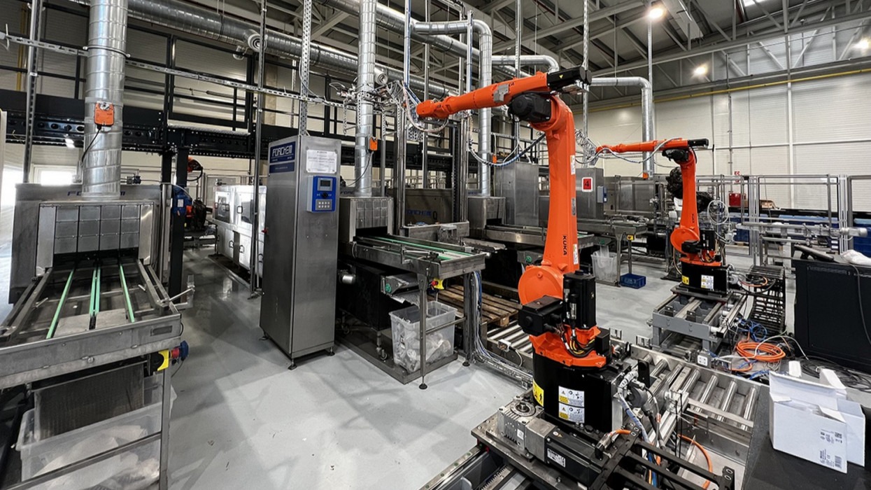 Ezt írja a sajtó: Robottechnológiával működő automata ipari mosót fejlesztett a Logicon Invest Magyarország Kft.
