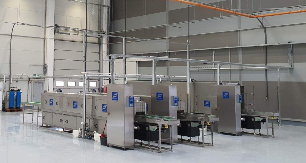 Průmyslové myčky přepravek a dílů: novinky, tipy, reference